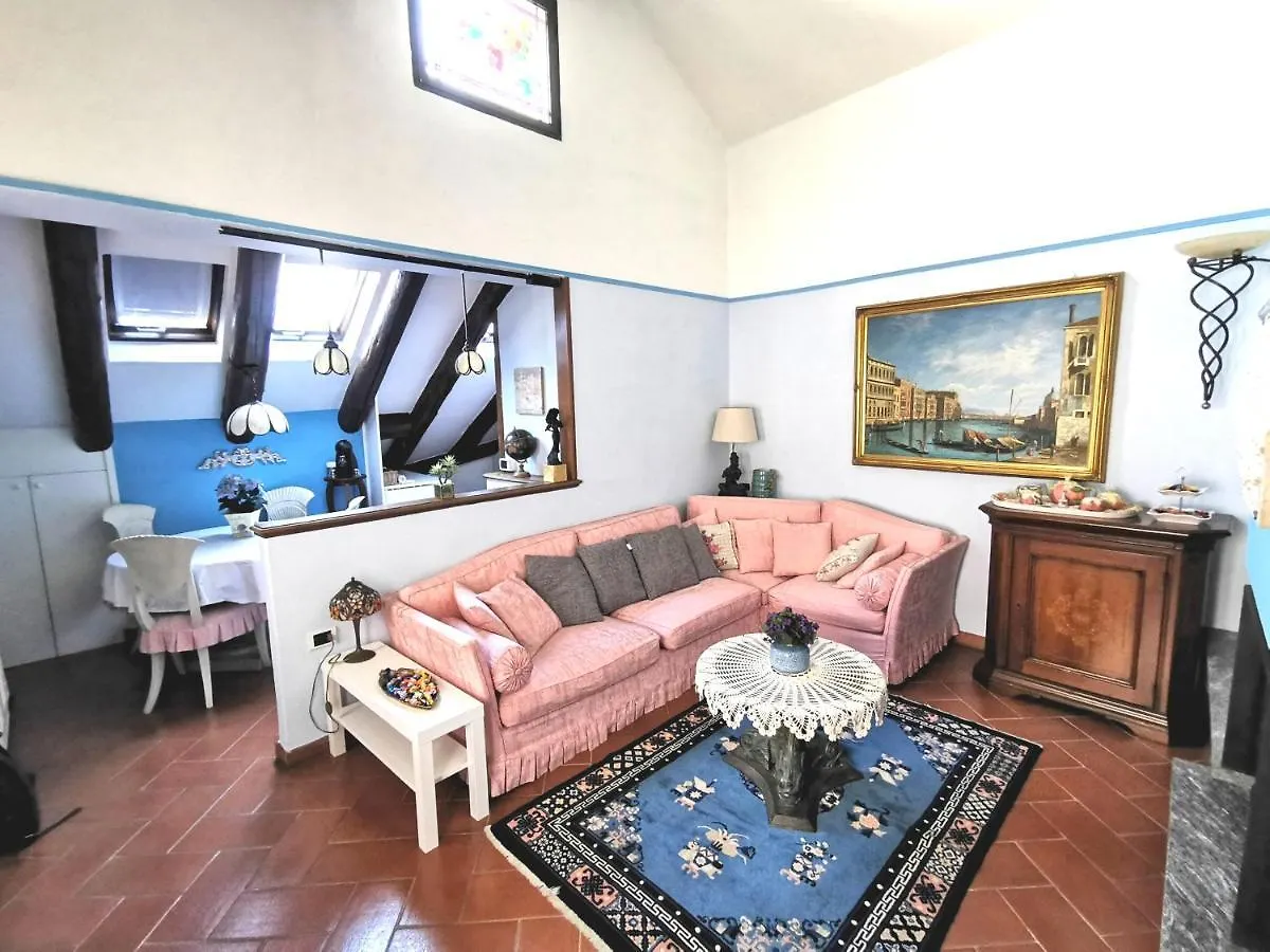 Appartamento Wonderful Penthouse In The Heart Of Milano Italia