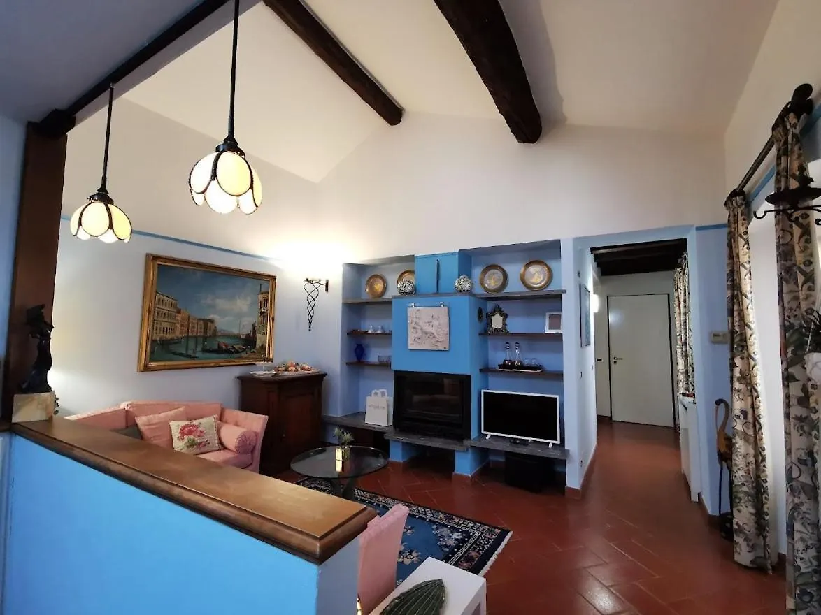 شقة Wonderful Penthouse In The Heart Of ميلان 0*,  إيطاليا